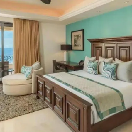 Grand Solmar Lands End Resort & Spa